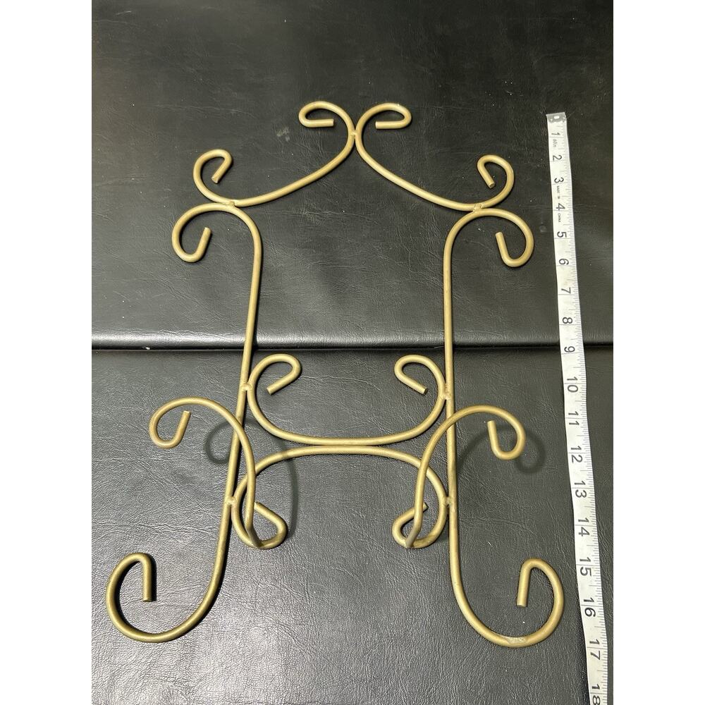 Vintage Wrought Iron Gold Scroll Design Wall Plate Rack Victorian